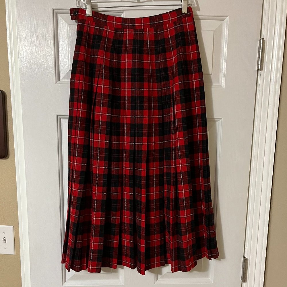 Vintage Red Cunningham Tartan Plaid Pleated Wool Skirt